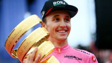 Giro d'Italia: Jai Hindley is first Australian to win Giro d'Italia
