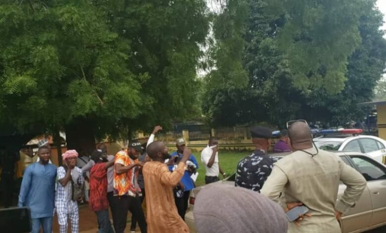 Police arrest journalists protesting for colleagues’ release, dispatch others with tear gas in Kwara